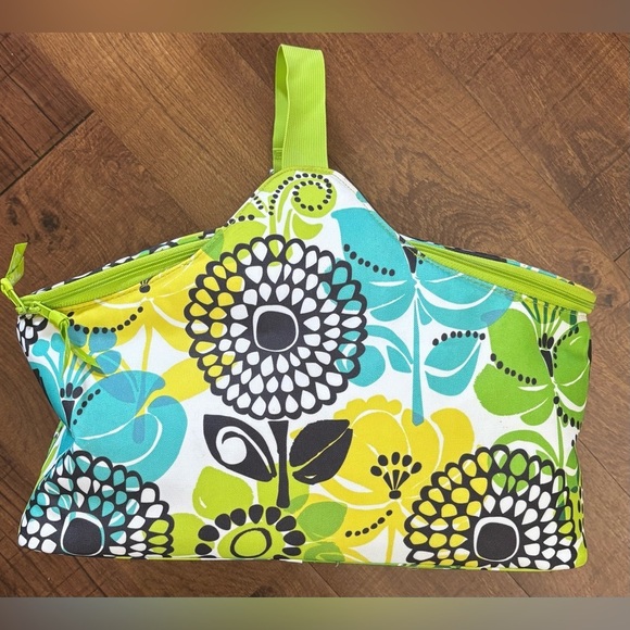 Vera bradley retired limes up picnic basket & blanket set - Picture 3 of 16